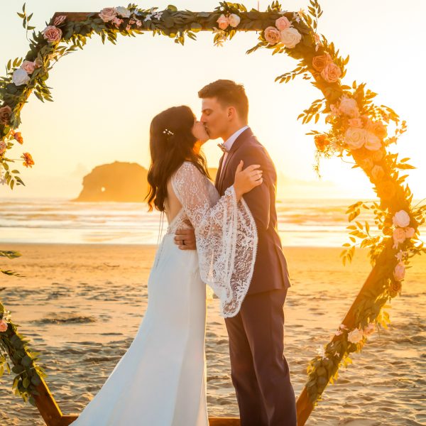CannonBeach-Elopement-Wedding-OregonCoast-DanRice-26-003